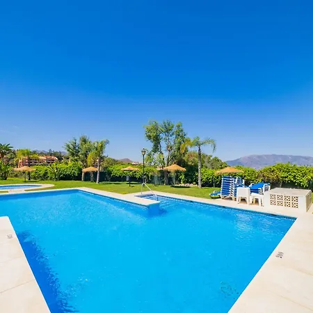 Cubo's Marbella Hill View Golf *