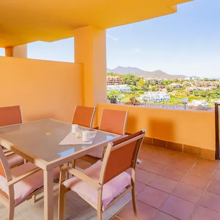 Cubo's Marbella Hill View Golf Apartamento